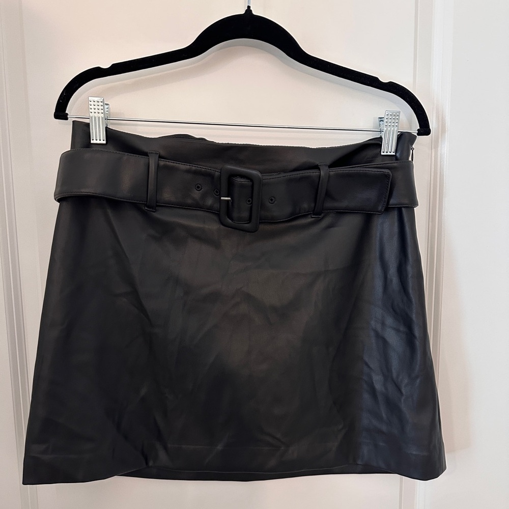 Express - Black Leather Mini Skirt w Belt - NWT Size 10